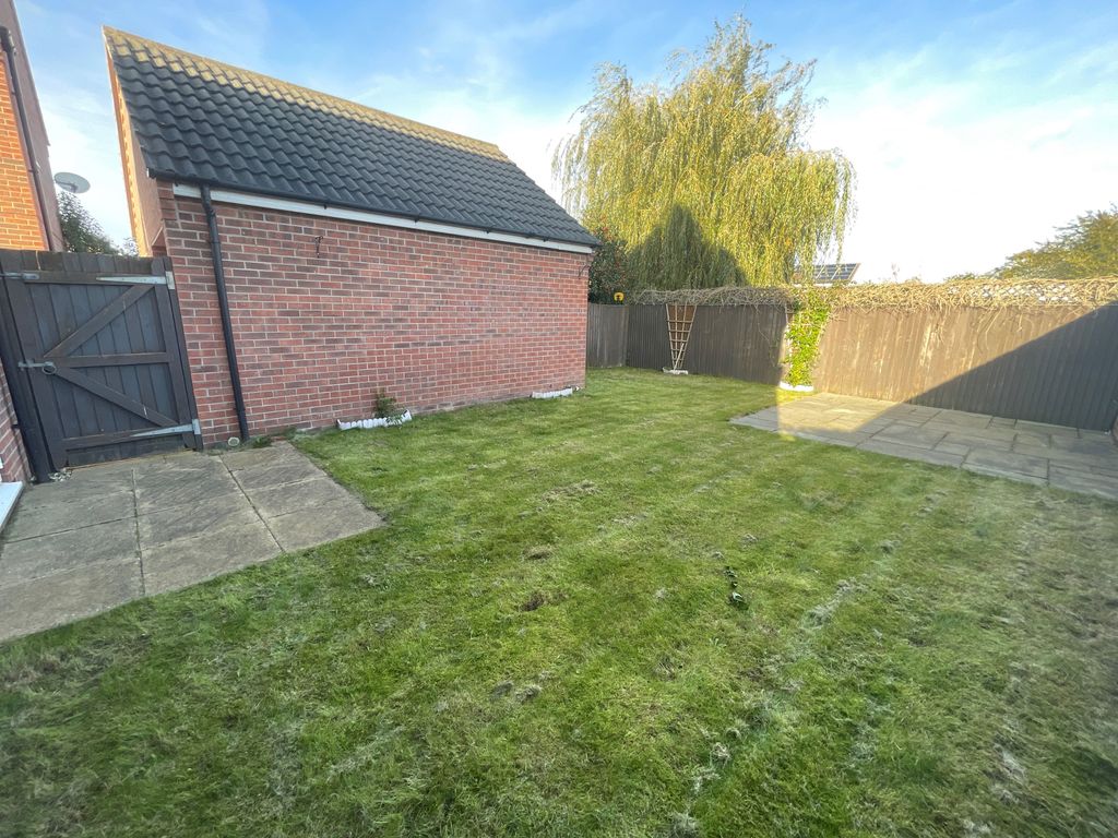 3 bed detached house for sale in Norman Way, Bardney LN3, £230,000