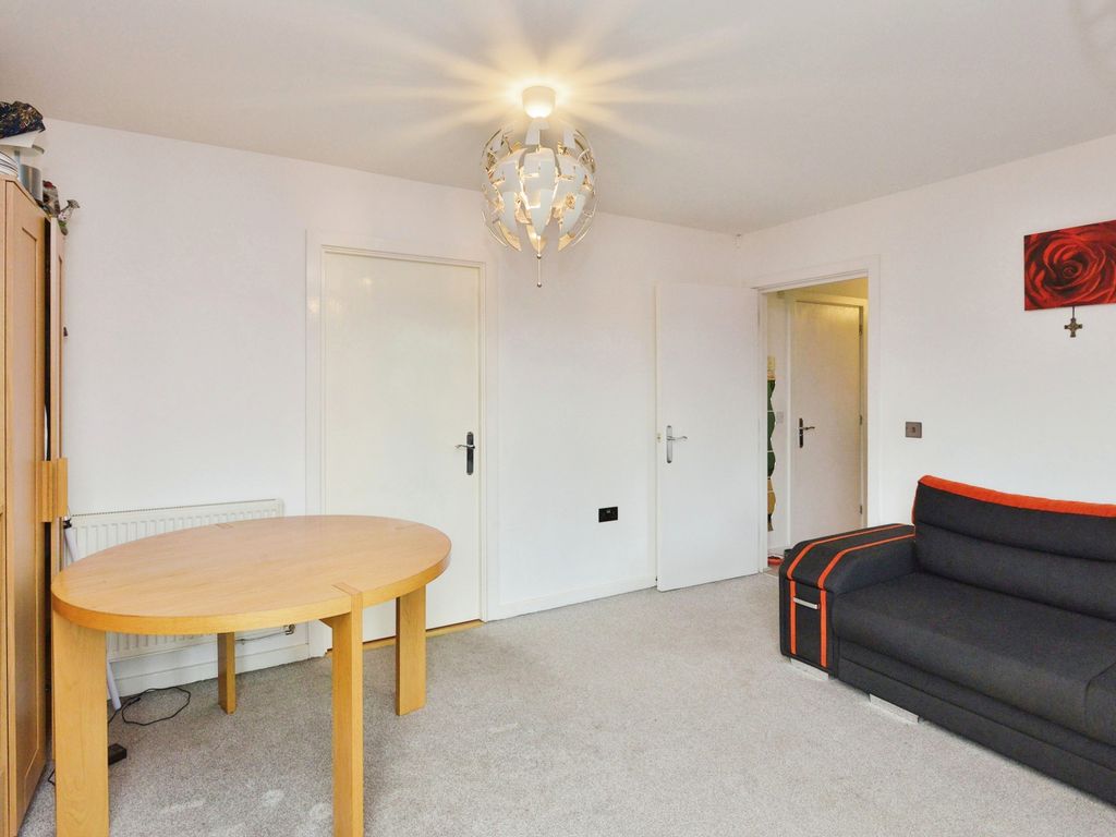 1 bed flat for sale in Ulverston Crescent, Broughton, Milton Keynes, Buckinghamshire MK10, £90,000