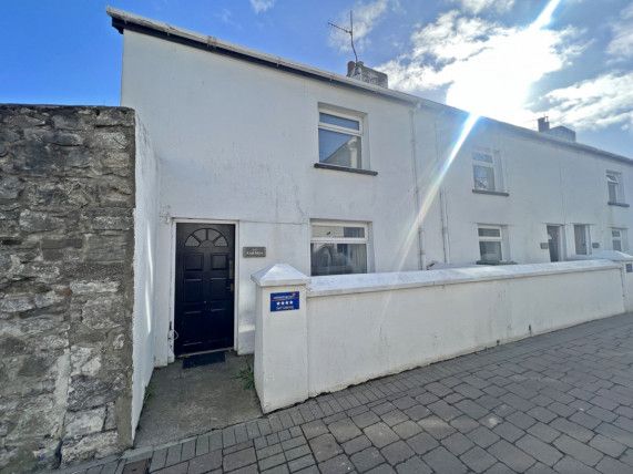 2 bed end terrace house for sale in Ard Mor, Mill Street, Castletown IM9, £215,000