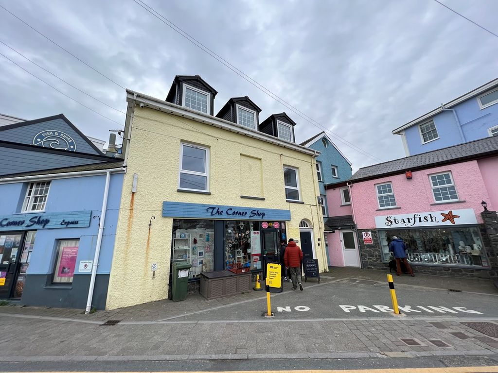 2 bed flat for sale in South John Street, New Quay SA45, £229,950