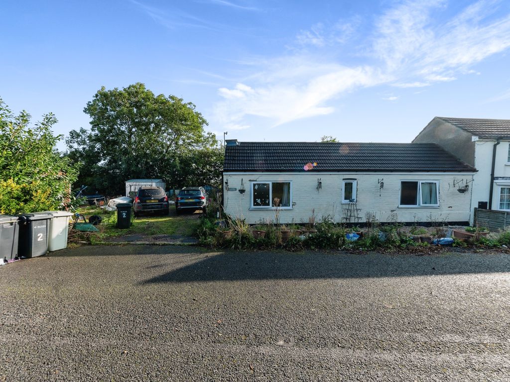 2 bed semi-detached bungalow for sale in Fotherby, Louth LN11, £190,000