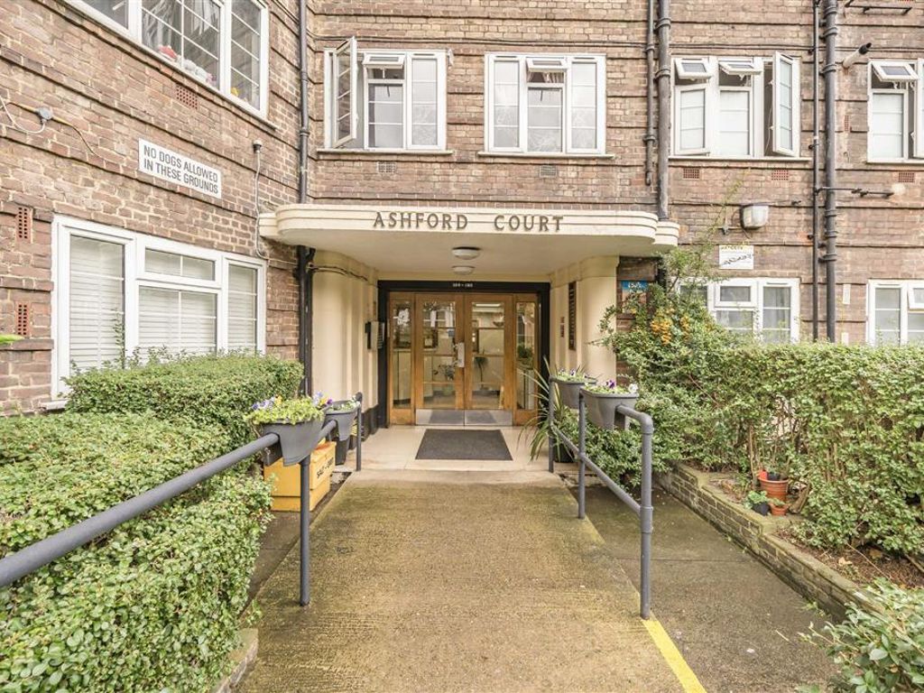 1 bed flat for sale in Ashford Road, London NW2, £250,000