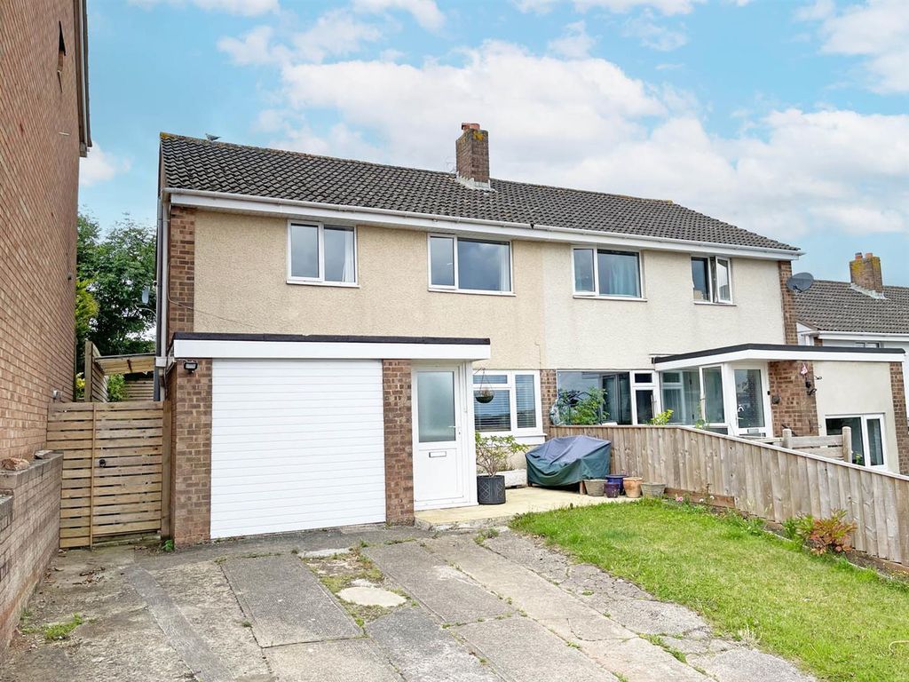 3 bed detached house for sale in Clifton Road, Paignton TQ3, £330,000