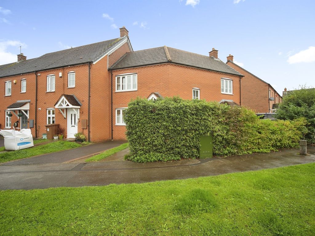 4 bed semi-detached house for sale in Anchor Lane, Solihull B91, £172,500