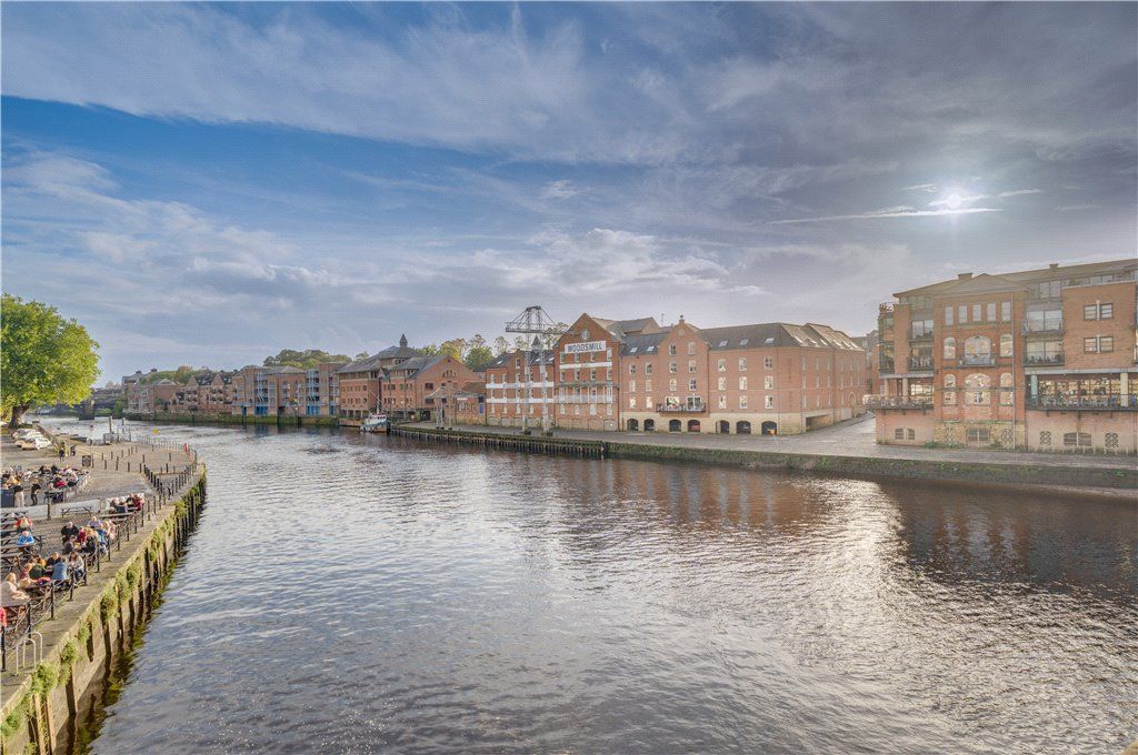 1 bed flat for sale in Peter Lane, York, North Yorkshire YO1, £190,000
