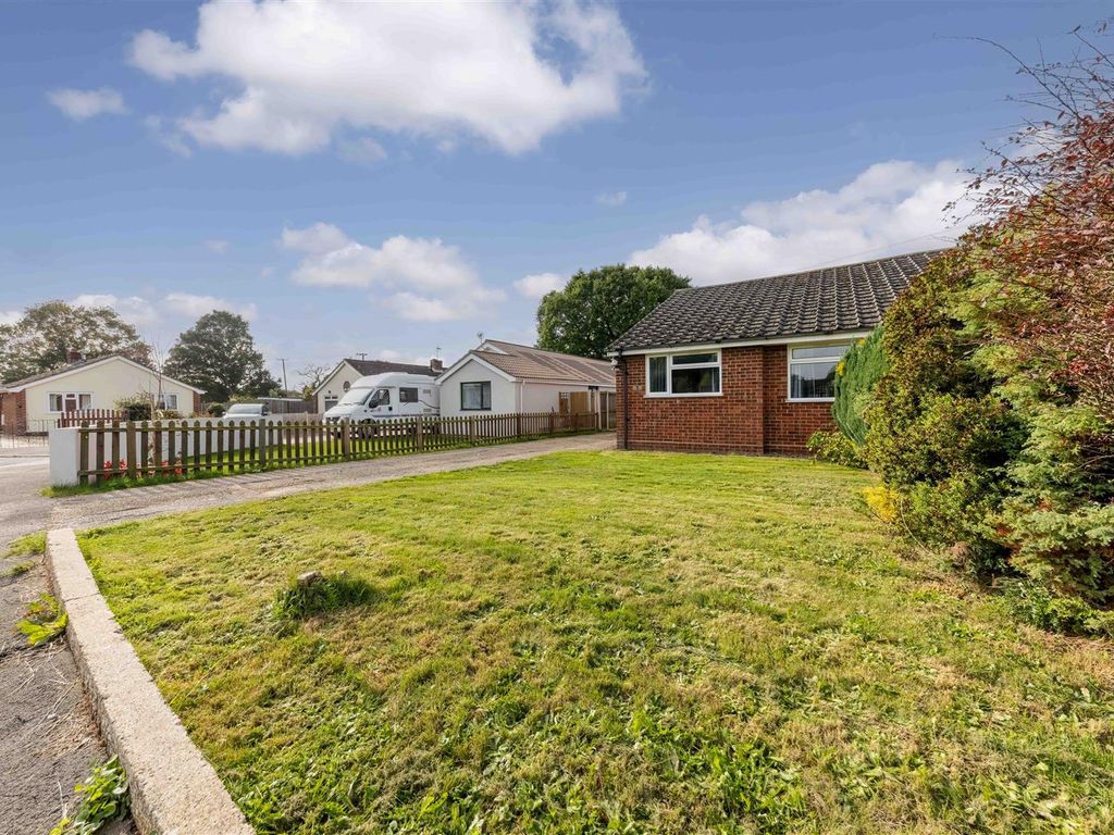2 bed semi-detached bungalow for sale in Elm Road, Lingwood, Norwich NR13, £225,000