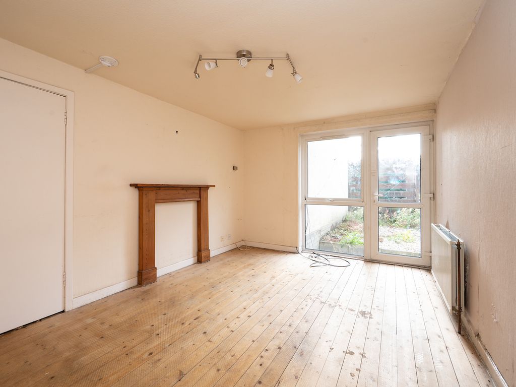 2 bed end terrace house for sale in Longstone Park, Edinburgh EH14, £145,000