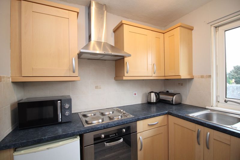 1 bed flat for sale in Harcourt Road, Kirkcaldy KY2, £65,000