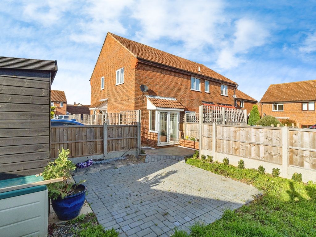 2 bed end terrace house for sale in Almers Close, Houghton Conquest, Bedford MK45, £250,000