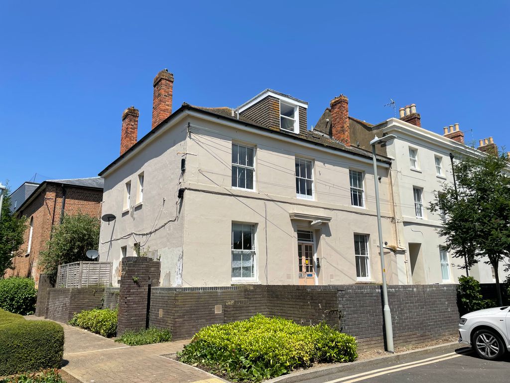 Land for sale in Priory House, Priory Place, Greyfriars, Gloucester GL1, £325,000