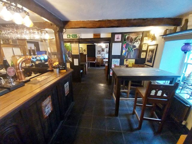 Pub/bar for sale in Cenarth, Newcastle Emlyn SA38, £325,000
