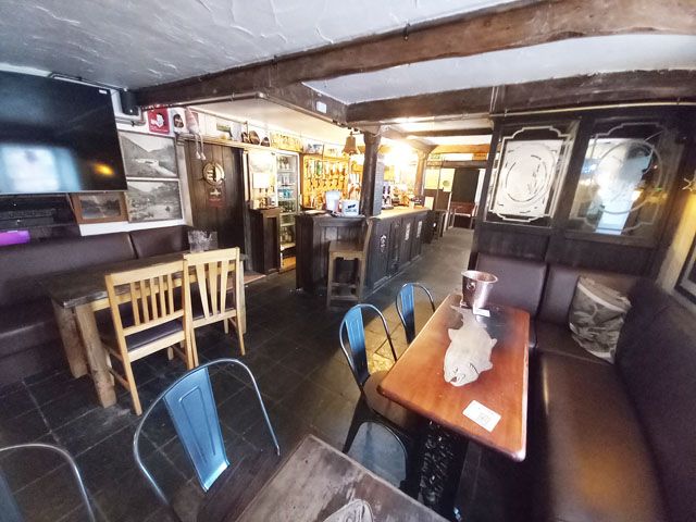 Pub/bar for sale in Cenarth, Newcastle Emlyn SA38, £325,000