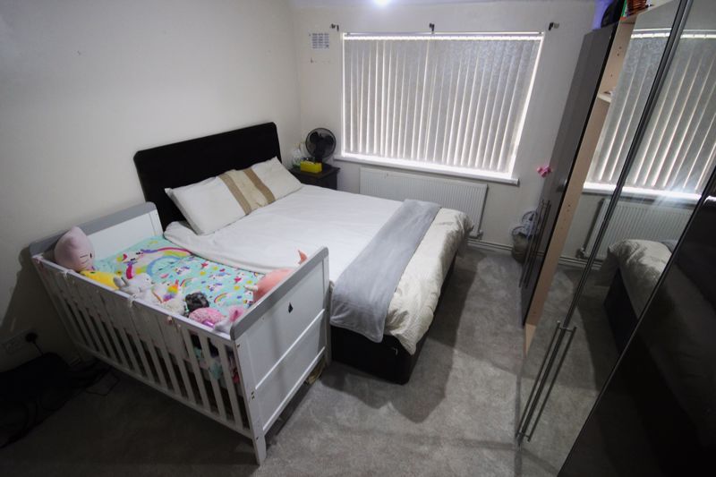 3 bed flat for sale in Newbridge Road, Birmingham B9, £150,000