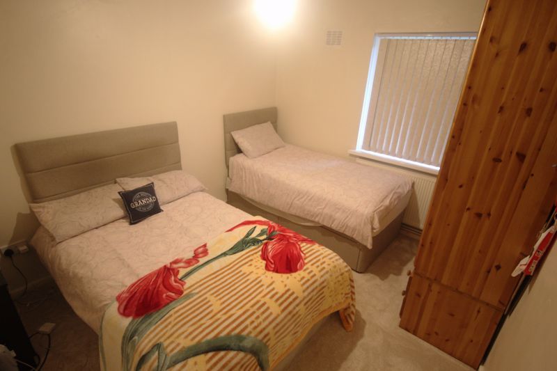 3 bed flat for sale in Newbridge Road, Birmingham B9, £150,000