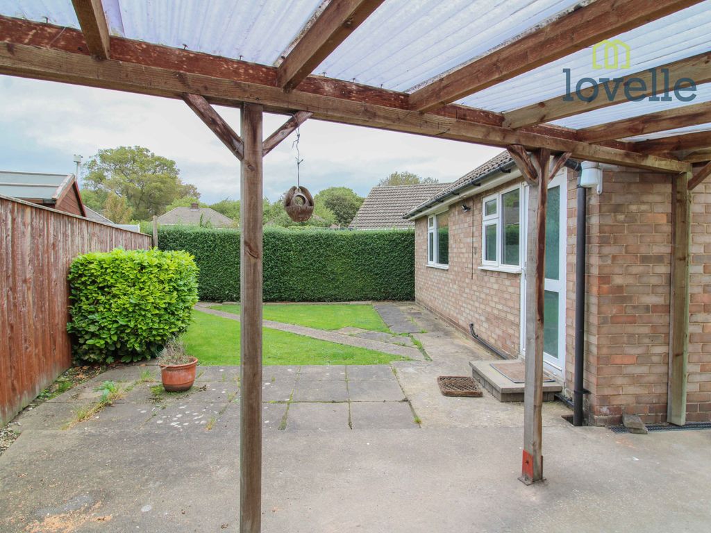 3 bed detached bungalow for sale in Trevor Close, Laceby DN37, £260,000