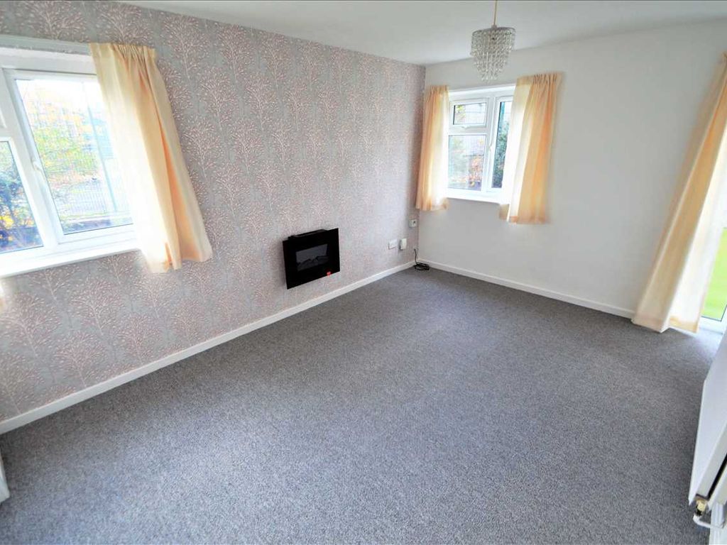 1 bed flat for sale in Lanthwaite Close, Clifton, Nottingham NG11, £100,000
