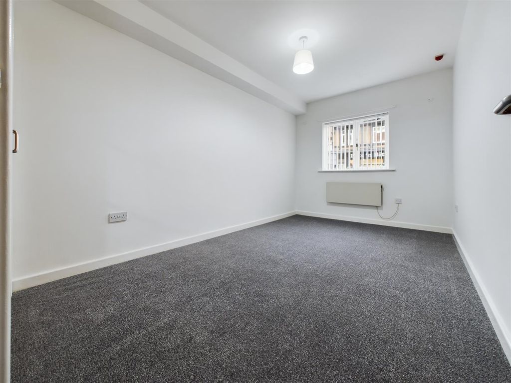 1 bed flat for sale in Beaconsfield Road, Low Fell, Gateshead NE9, £50,000