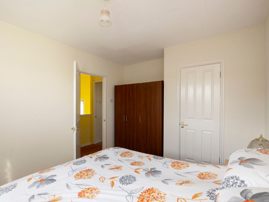 2 bed property for sale in 265 Lasswade Road, Edinburgh EH17, £180,000