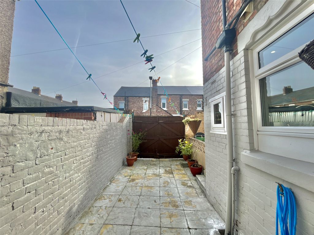 3 bed terraced house for sale in Kepple Street, Dunston NE11, £180,000