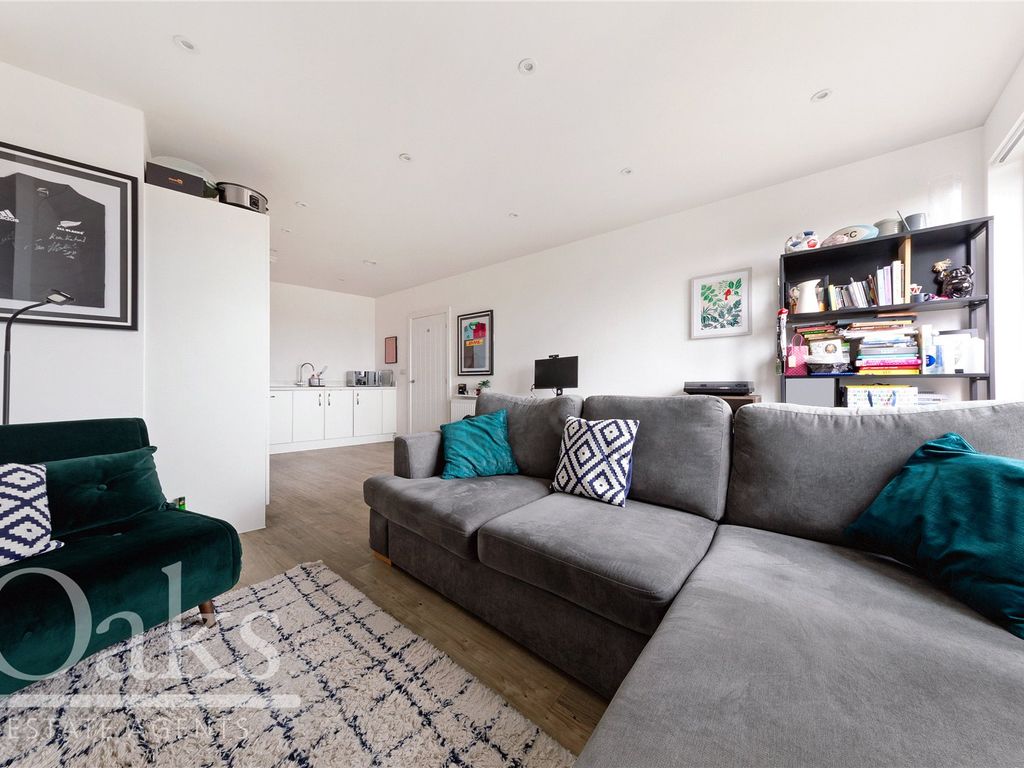1 bed flat for sale in Purley Way, Croydon CR0, £280,000
