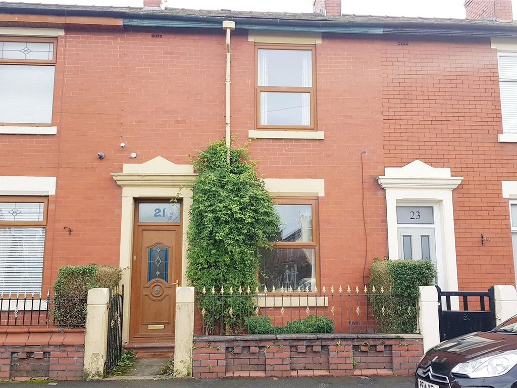 3 bed terraced house for sale in Cowling Lane, Leyland, Lancashire PR25, £90,000