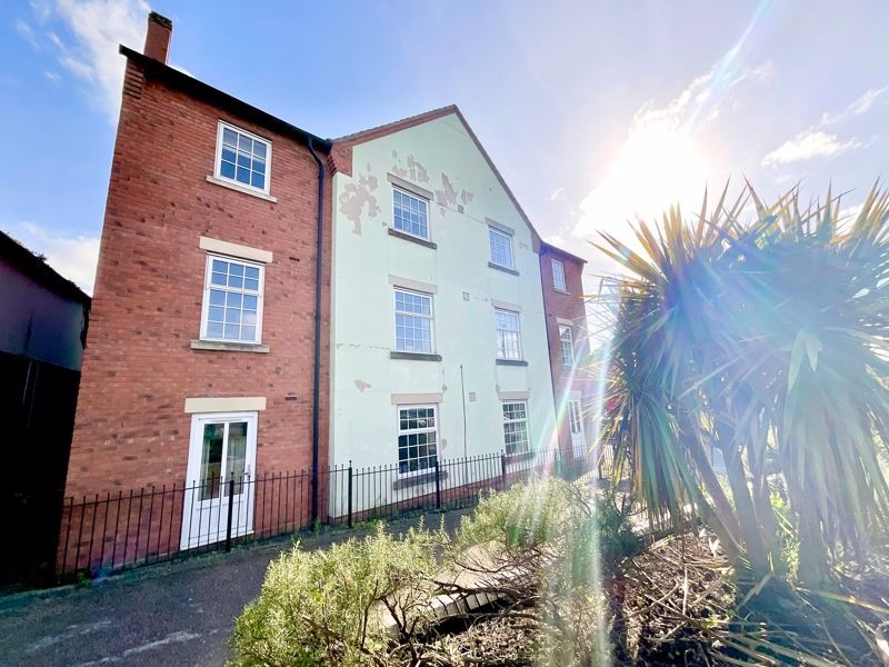 1 bed flat for sale in Norbury Court, Church Street, Stone ST15, £114,950