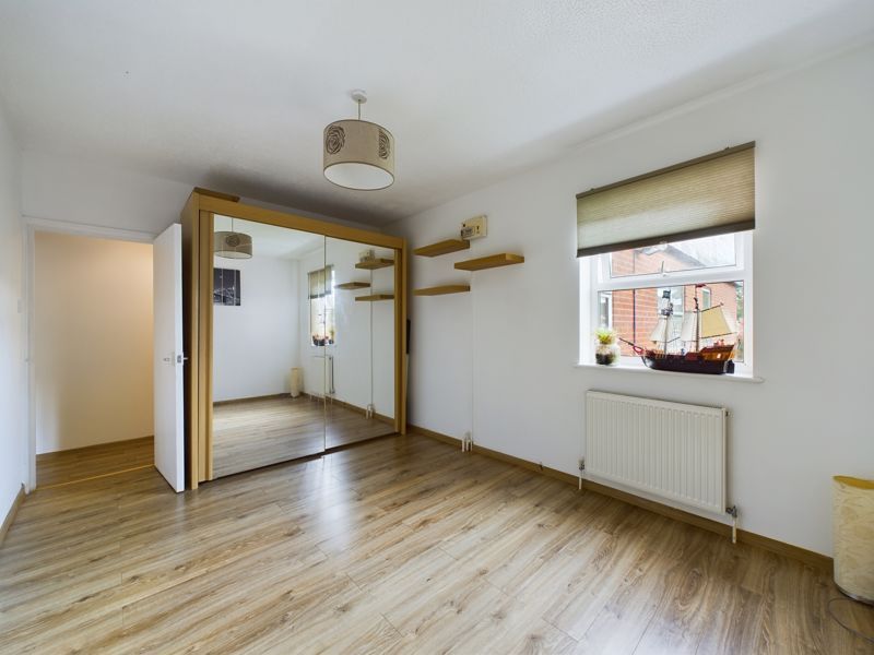 1 bed flat for sale in Gladstone Road, Linden, Gloucester GL1, £120,000