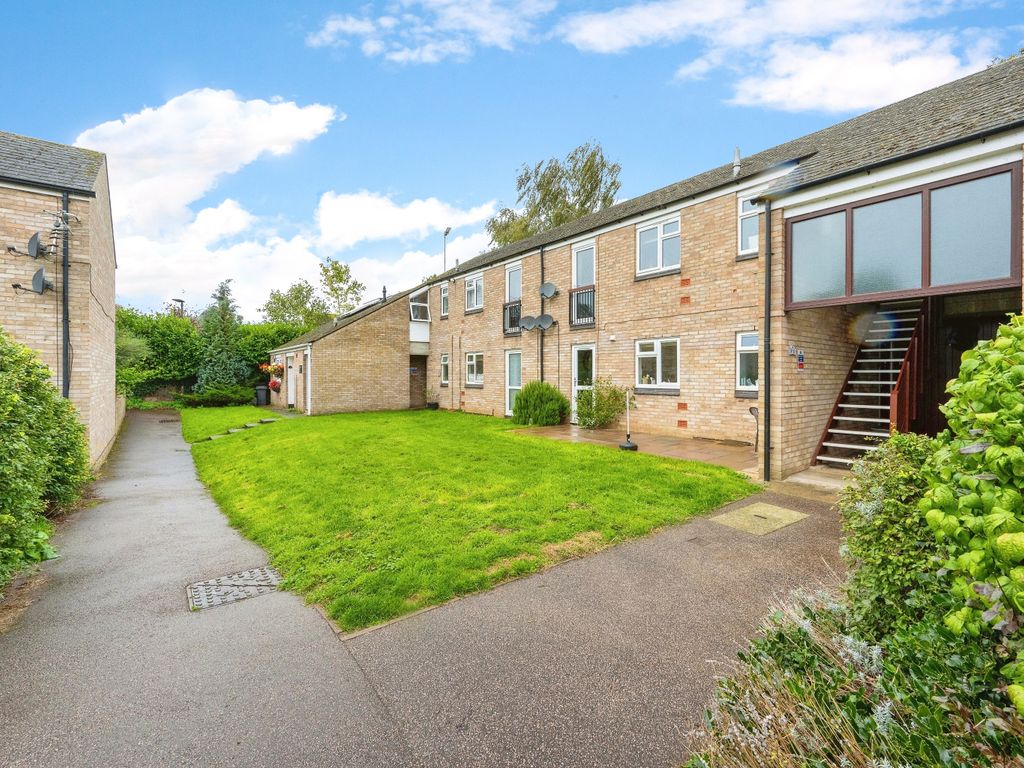 1 bed flat for sale in Peachs Close, Harrold, Bedford, Bedfordshire MK43, £150,000