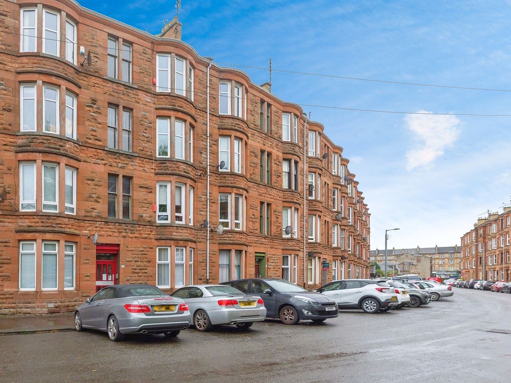 1 bed flat for sale in Torrisdale Street, Glasgow G42, £117,500