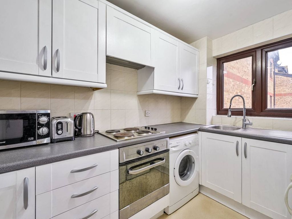 1 bed flat for sale in Myers Lane, South Bermondsey, London SE14, £275,000