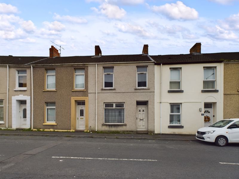 3 bed terraced house for sale in Swansea Road, Llanelli SA15, £99,950