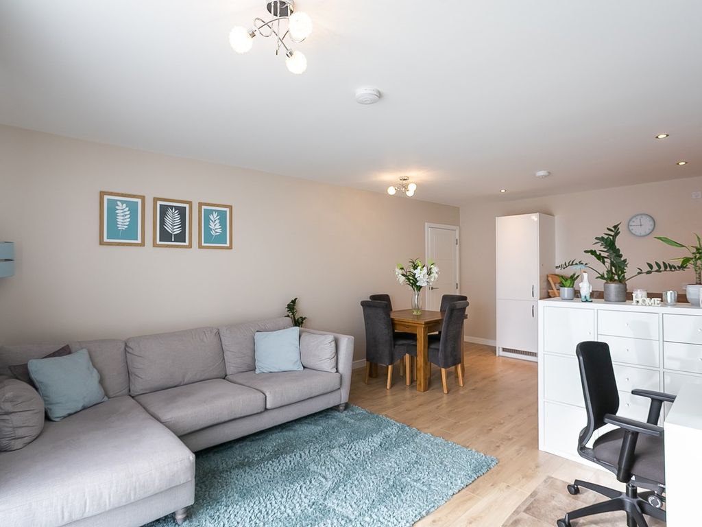 2 bed flat for sale in Ellis Drive, Longstone, Edinburgh EH14, £220,000