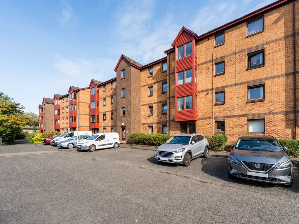 1 bed flat for sale in Keith Place, Inverkeithing KY11, £77,500