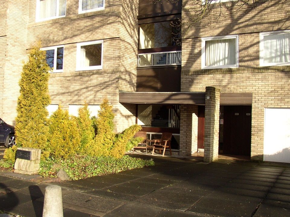 2 bed flat to rent in Chandler Court Court, Adderstone Crescent, Newcastle Upon Tyne NE2, £1,200 pcm