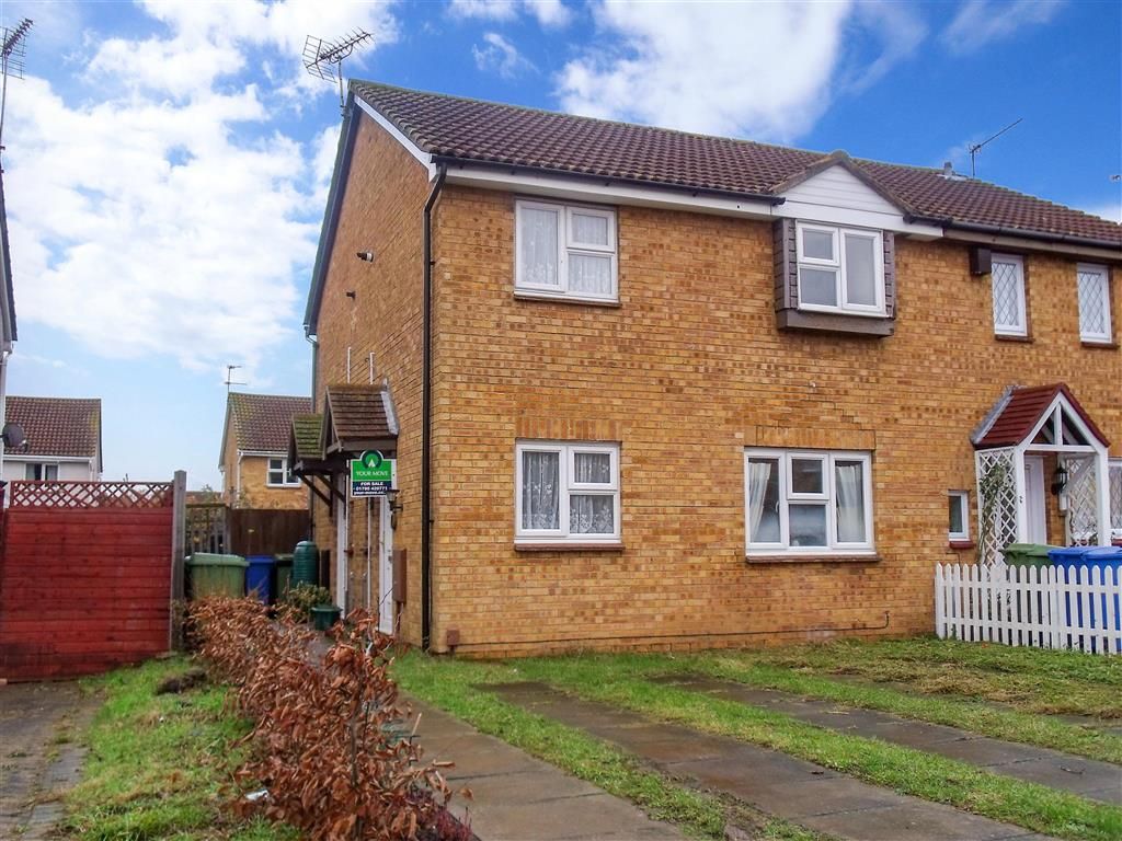 1 bed end terrace house for sale in Hambrook Walk, Sittingbourne, Kent ME10, £210,000