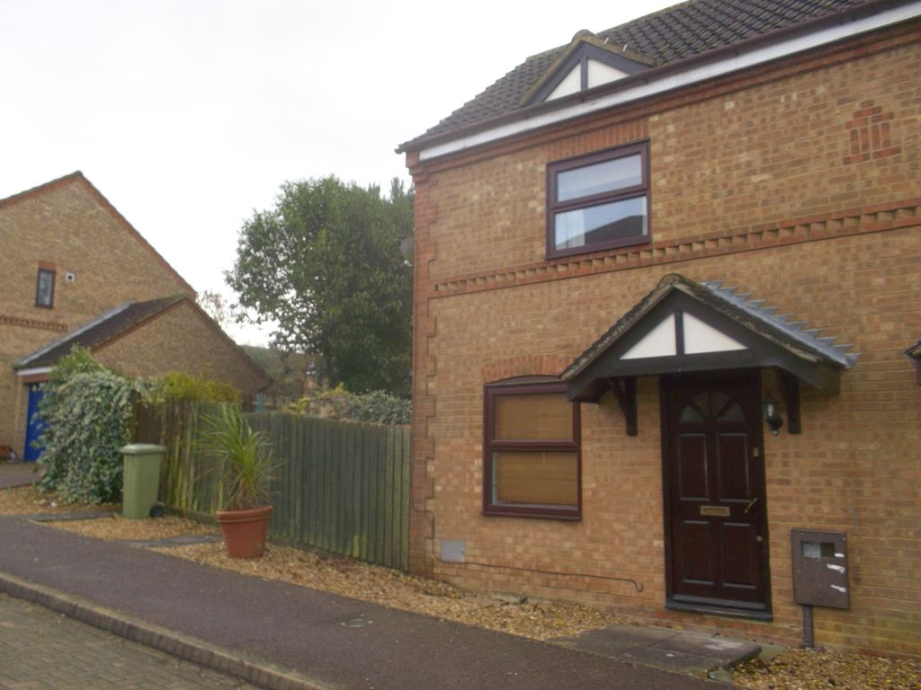 1 bed semi-detached house to rent in Lockton Court, Emerson Valley, Milton Keyes MK4, £975 pcm