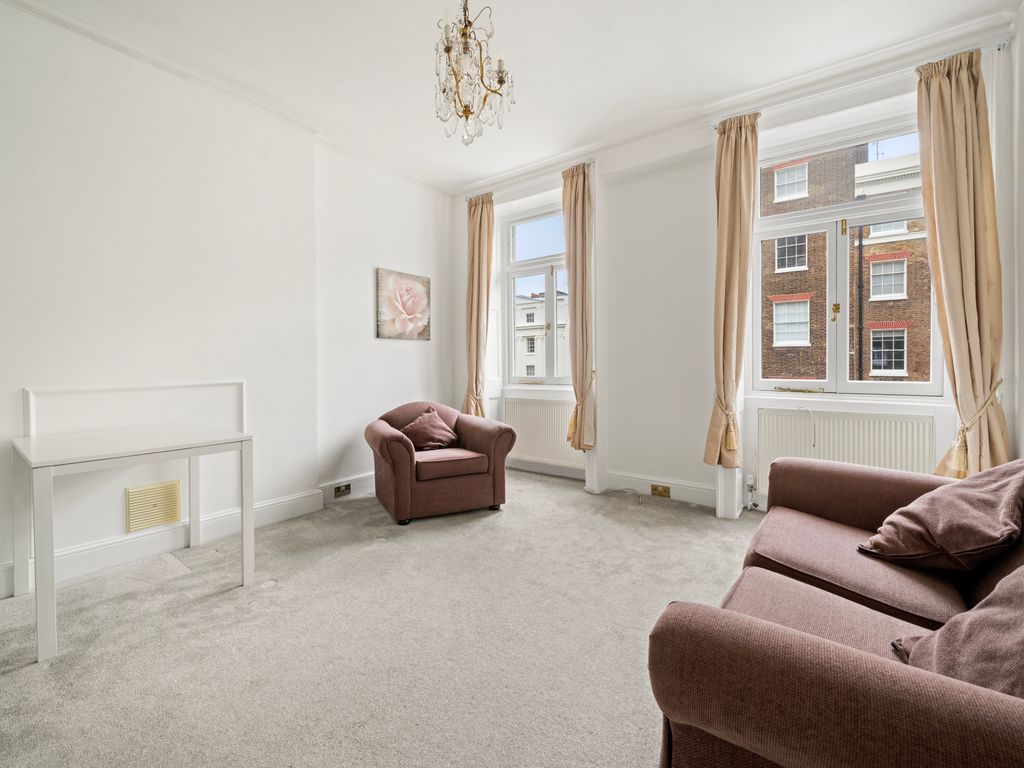 2 bed flat to rent in Great Cumberland Place, London W1H, £2,500 pcm