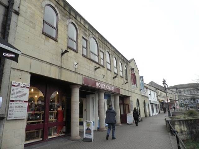 Commercial property to let in Holly Court, Midsomer Norton, Radstock BA3, £5,400 pa