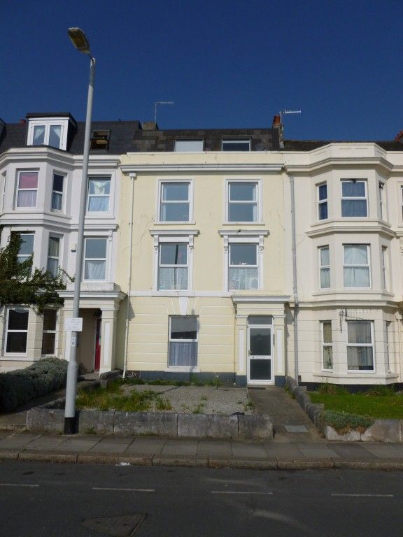 1 bed flat to rent in Flat 3, 6 Paradise Place, Stoke, Plymouth PL1, £650 pcm