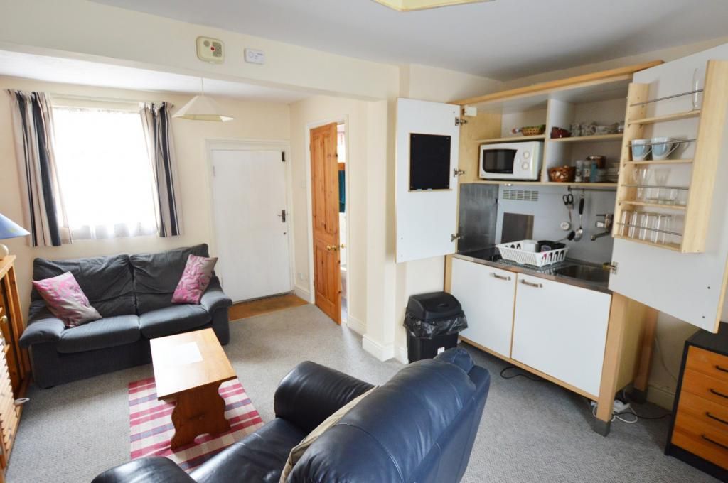 Studio to rent in Northampton Road, Lavendon, Olney MK46, £575 pcm
