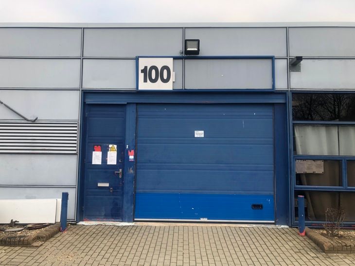 Light industrial to let in Unit 100 Tanners Drive, Blakelands, Milton Keynes, Buckinghamshire MK14, Non quoting