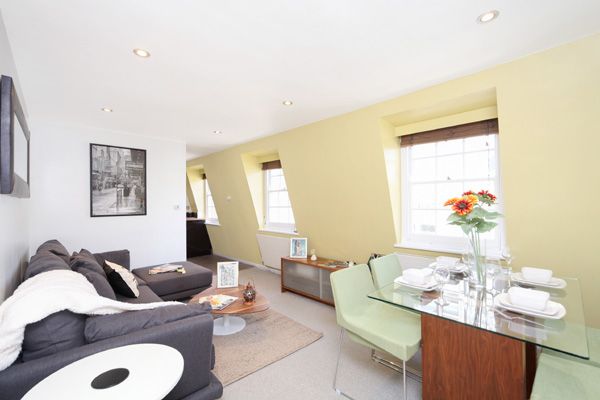2 bed flat to rent in Wyndham Street, London W1H, £2,990 pcm