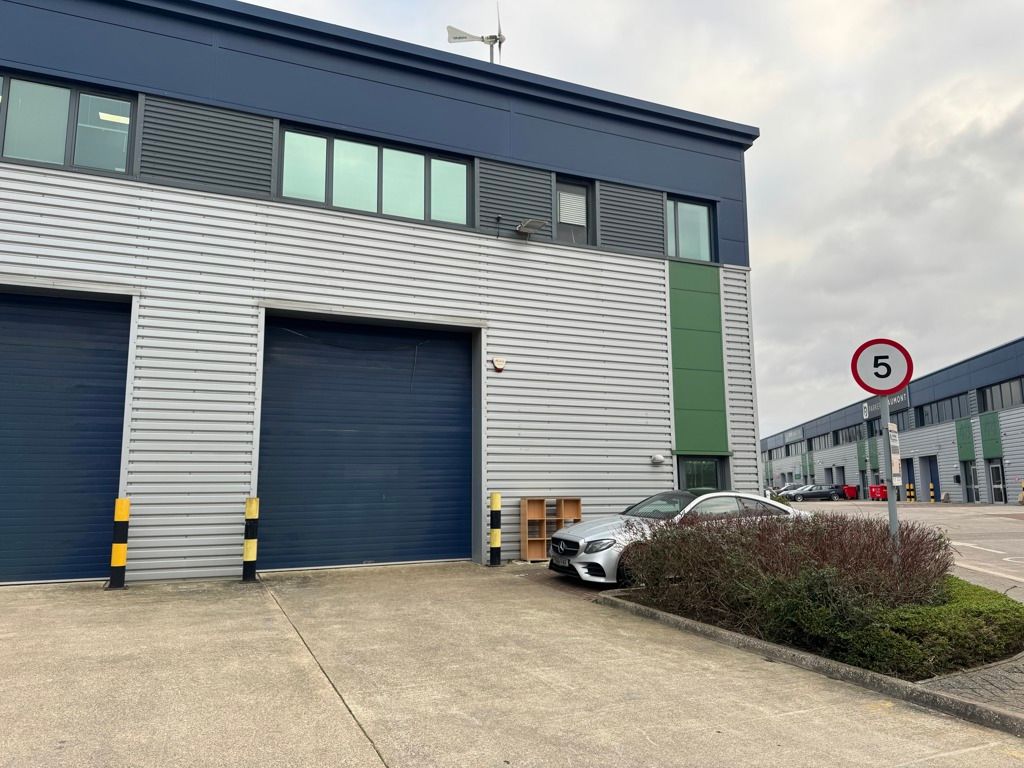 Warehouse to let in Unit 24 Chancerygate Business Centre, Goulds Close, Denbigh West, Milton Keynes, Buckinghamshire MK1, £43,000 pa