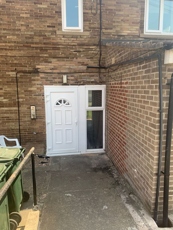 1 bed flat to rent in Old Park Road, Bradford BD10, £400 pcm