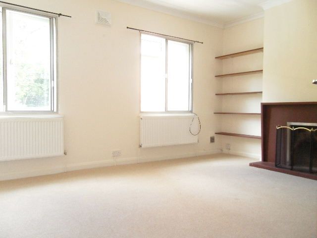 2 bed flat to rent in Archway Road, Highgate N6, £1,695 pcm