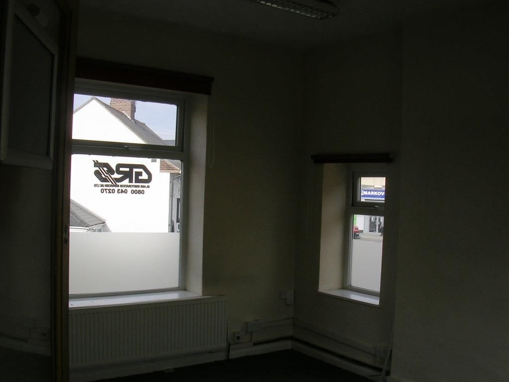 Office to let in Stand Road, Whittington Moor, Chesterfield S41, £3,300 pa