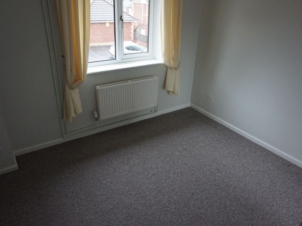 1 bed flat to rent in Hoylake Drive, Warmley BS30, £895 pcm