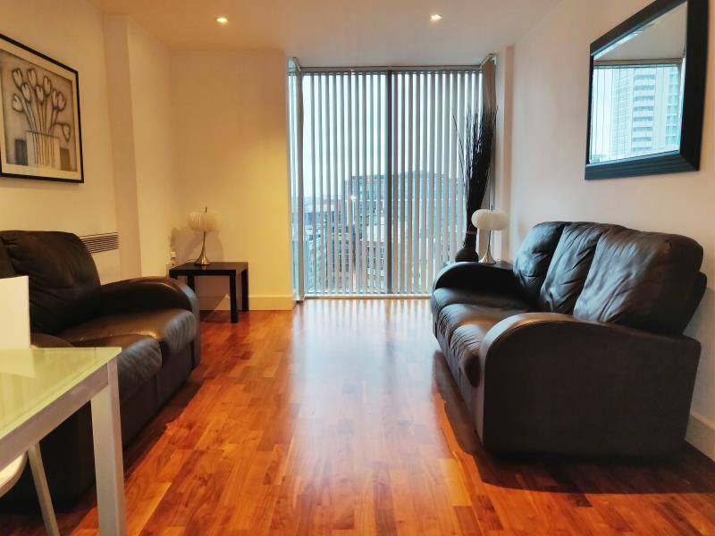 1 bed flat to rent in Navigation Street, Birmingham B5, £925 pcm