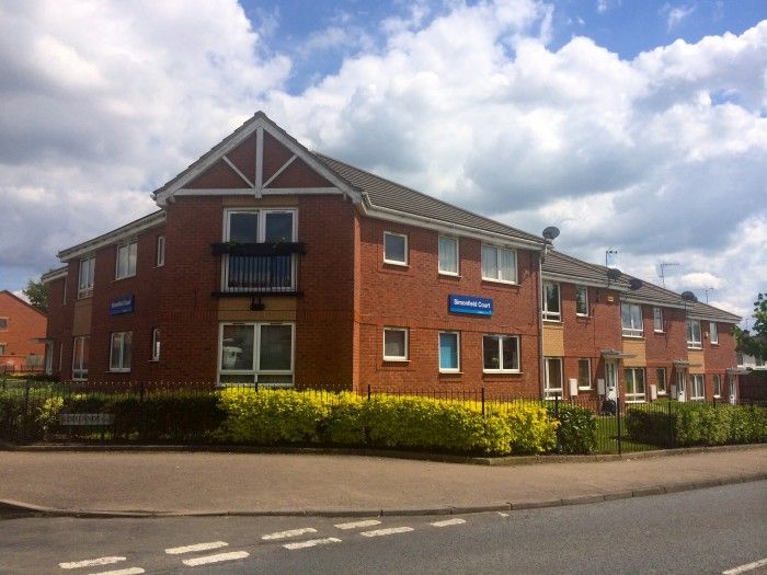 2 bed flat to rent in Simonfield Court, Deelands Road, Rubery, Rednal B45, £850 pcm