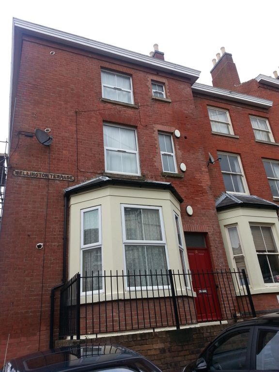 2 bed flat to rent in Arundel Street, Nottingham NG7, £1,040 pcm